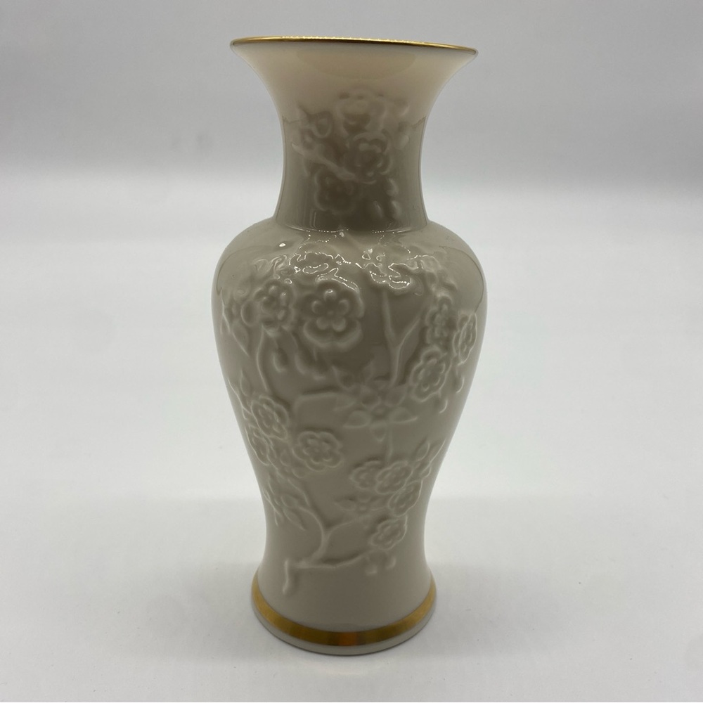 Lenox Cream Vase